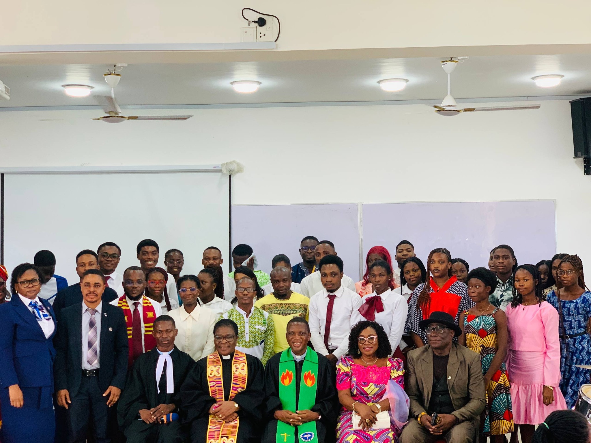 656186181_122187133838486983_4963769755555521401_n